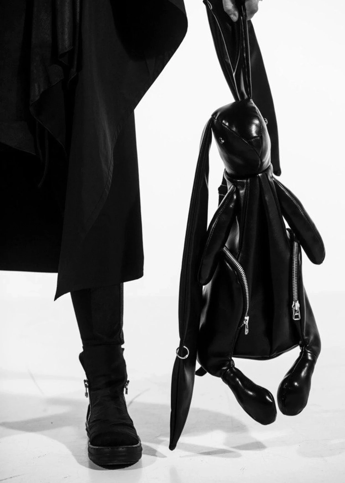 black leather ginny bunny backpack BACKPACK BUNNY HEFNER. BLACK