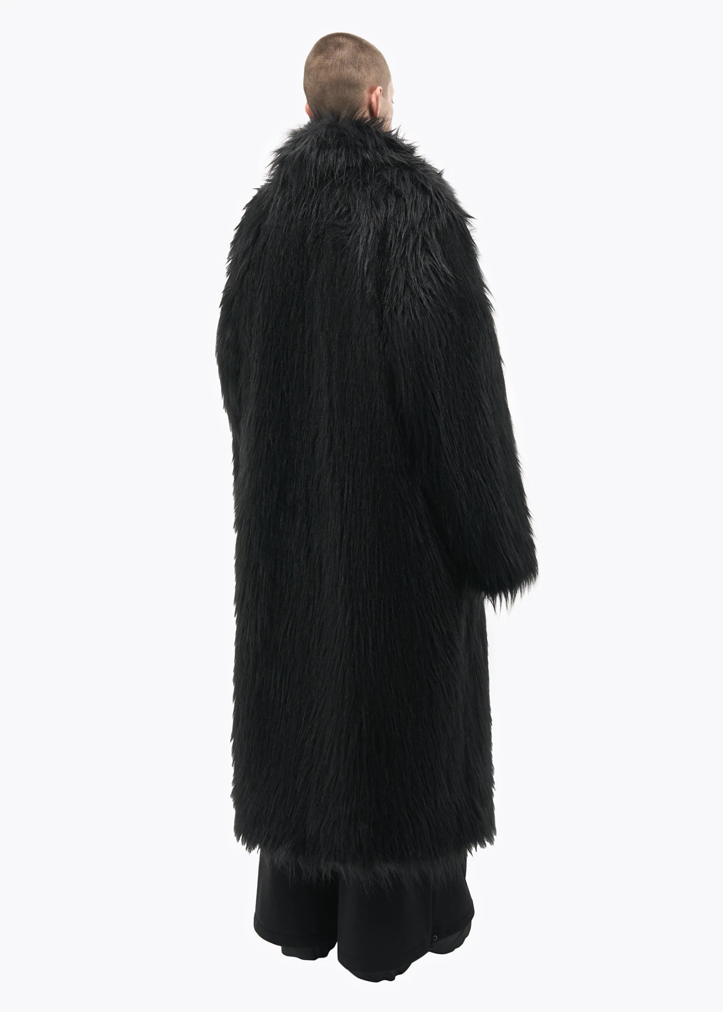 ELONGATED FUR COAT HATSUYUKI. BLACK