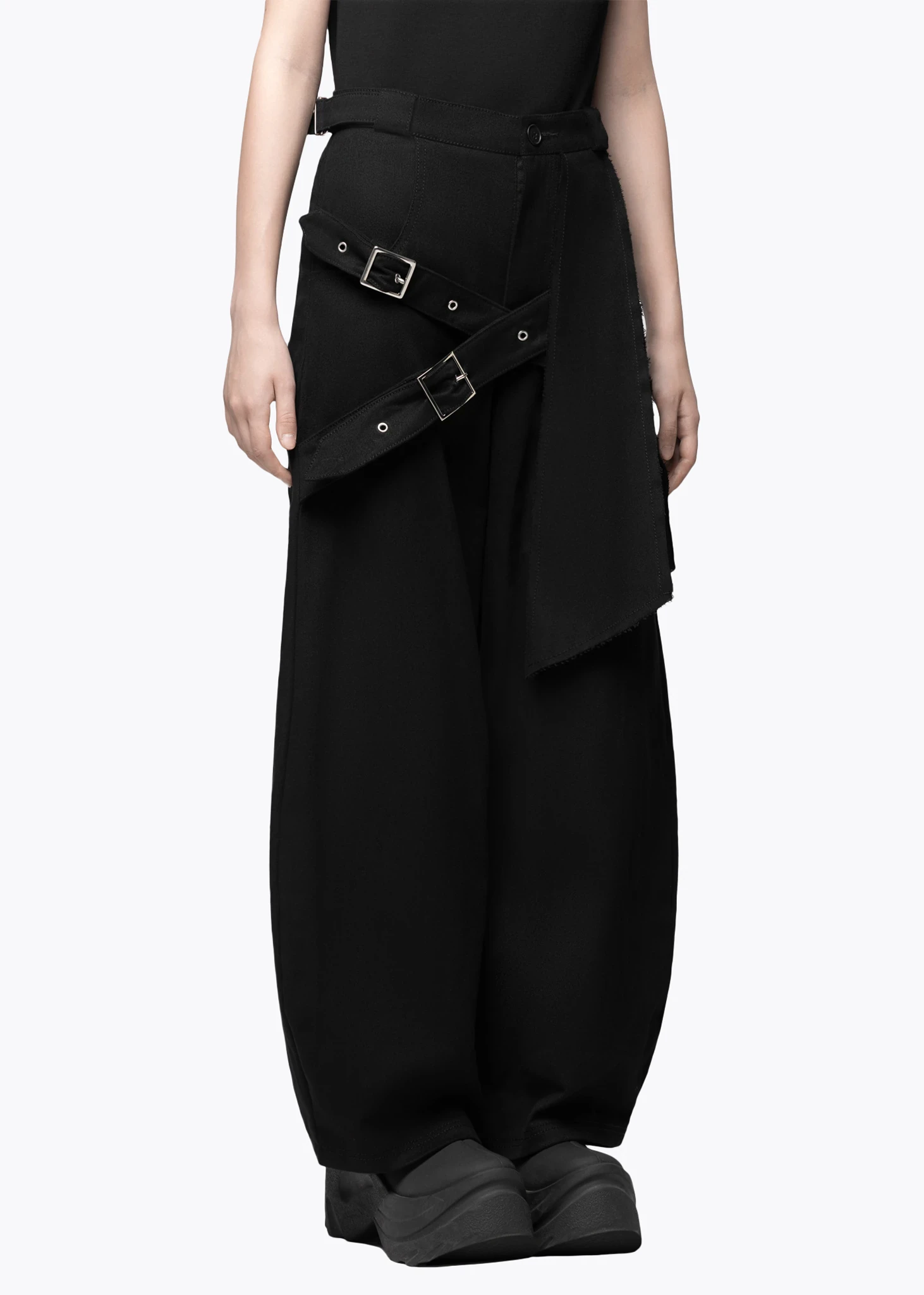 Basque Jeans JEANS WITH BELTS AND BASQUE AI.VANGARDEN. BLACK