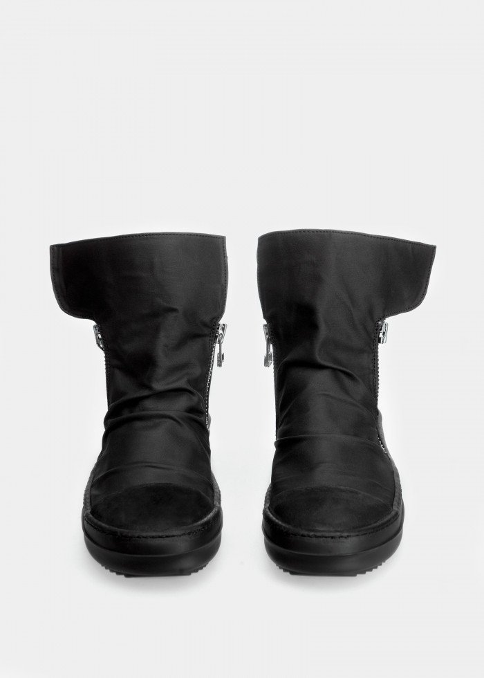 NOMAD BOOTS 01